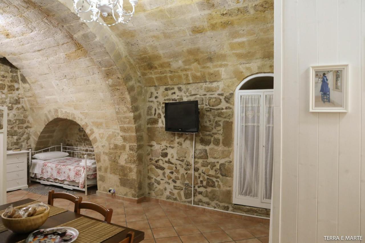 Terra E Marte Casa Vacanza Bari Ngoại thất bức ảnh