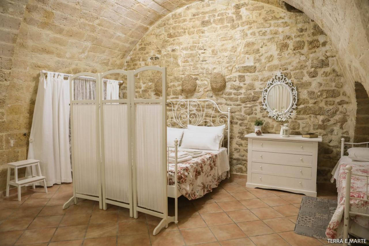 Terra E Marte Casa Vacanza Bari Ngoại thất bức ảnh